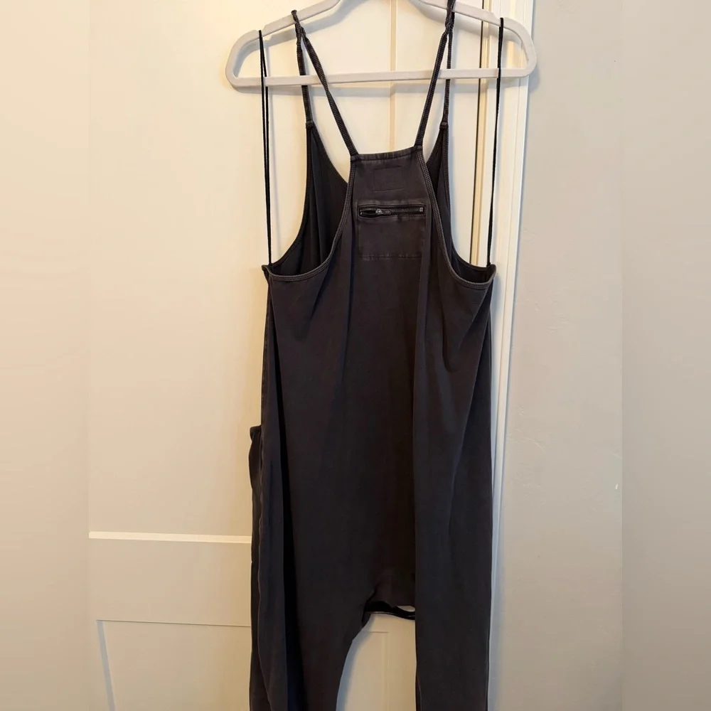 Free People - Picture 4 of 4